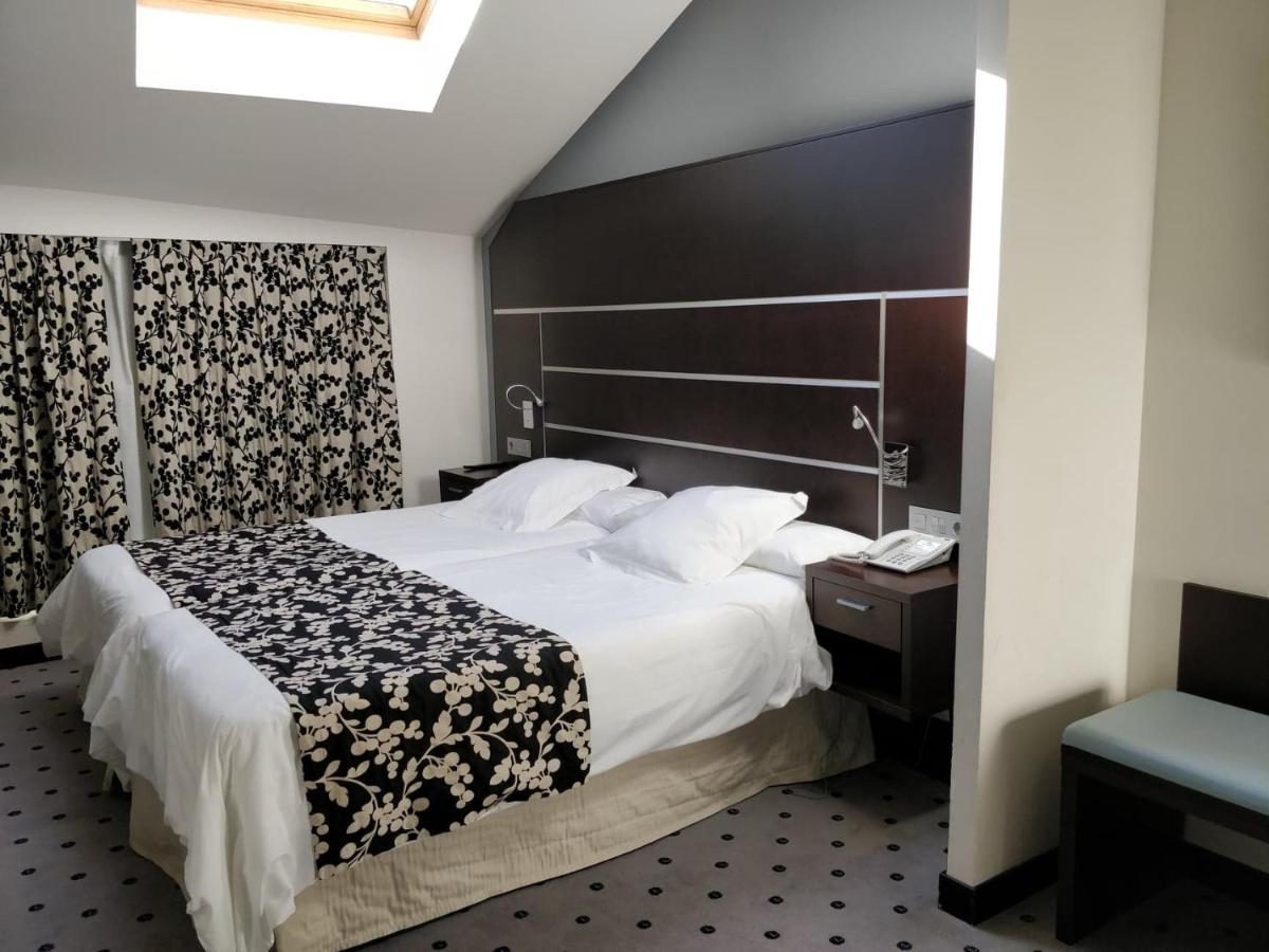 Alameda Centro Hotel Сория Екстериор снимка