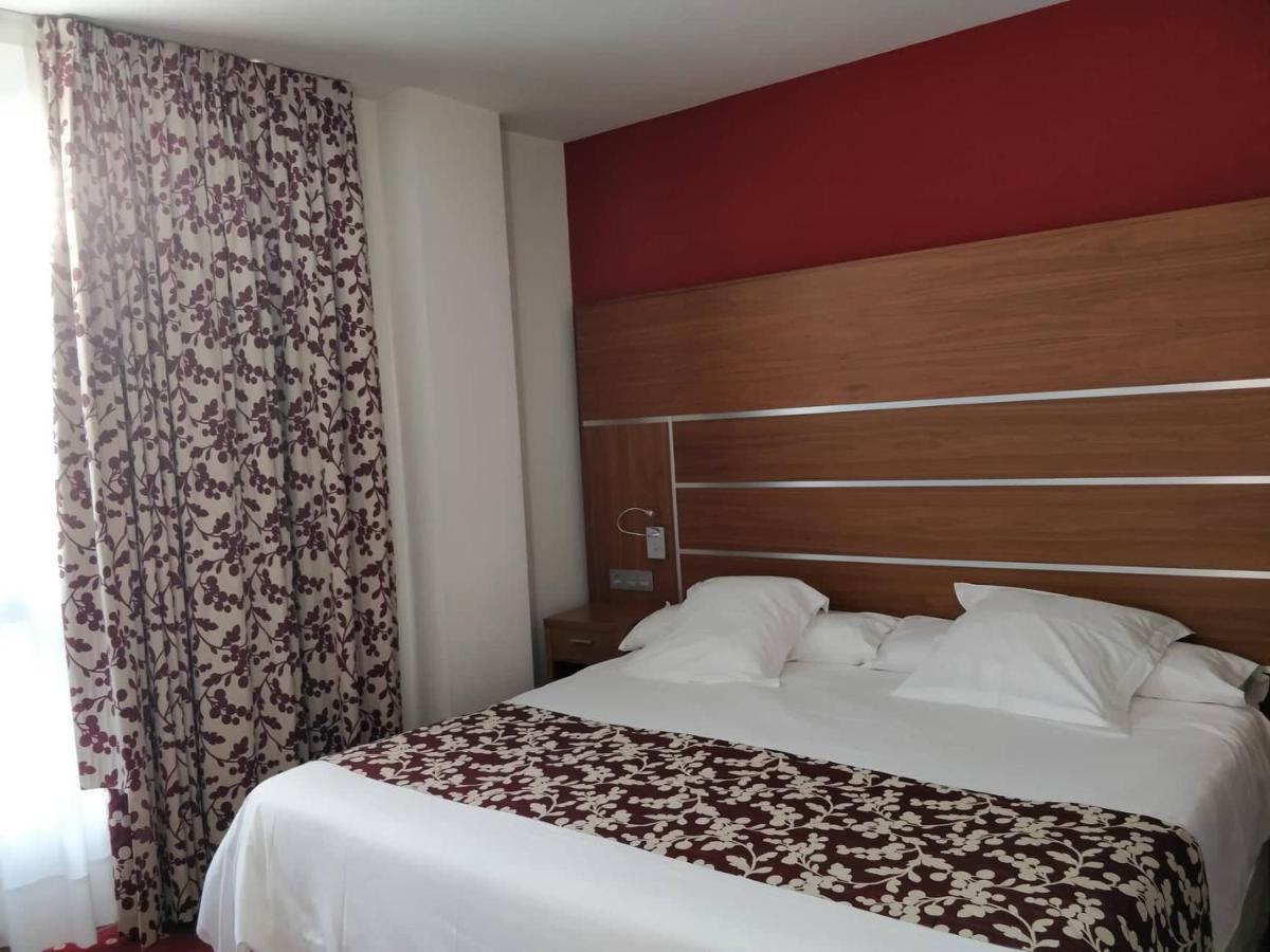 Alameda Centro Hotel Сория Екстериор снимка