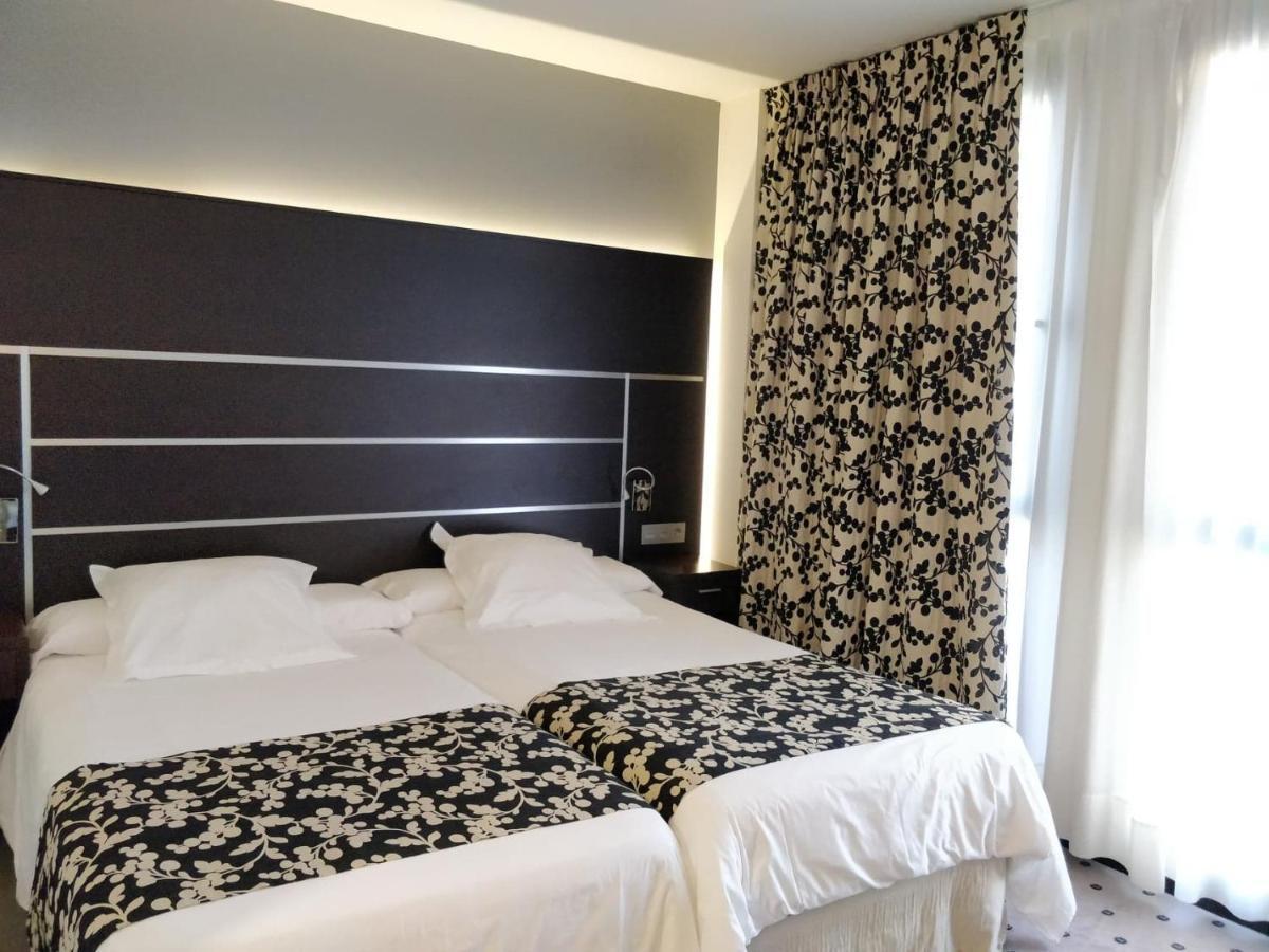 Alameda Centro Hotel Сория Екстериор снимка